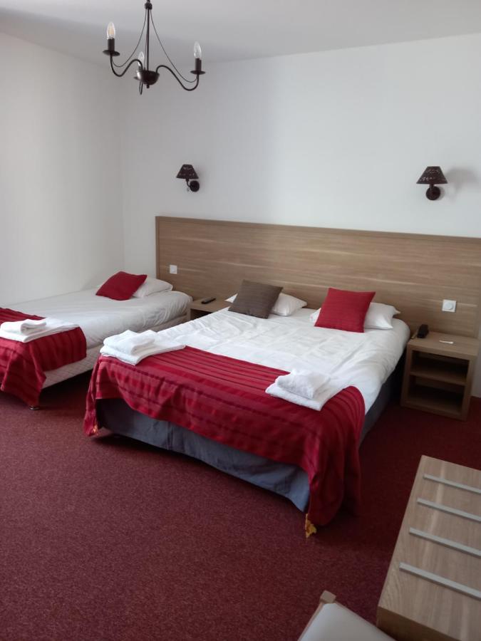 Hotel Des Voyageurs Pont-de-Roide Экстерьер фото